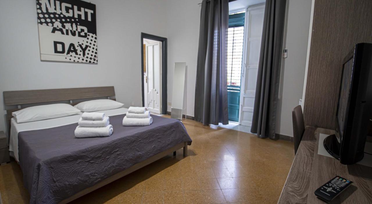 Giachi Friendly Rooms Alla Stazione Palermo Exterior photo